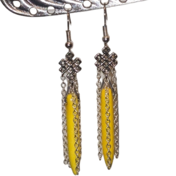 Handmade Silver Plated Celtic Knot Chains & Howlite Dagger Bead Dangle Earrings - Picture 4 of 5